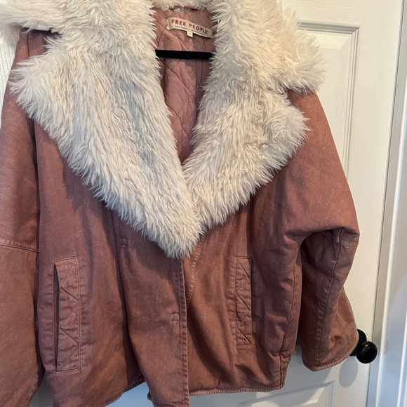 Free People Lolo Pink Denim Jacket with Faux Fur Size M - Picture 2 of 9